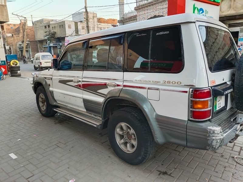 Mitsubishi Pajero 1997 5