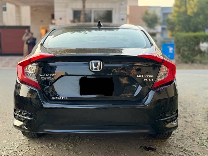 Honda Civic Oriel 2017 5