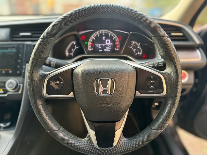 Honda Civic Oriel 2017 10