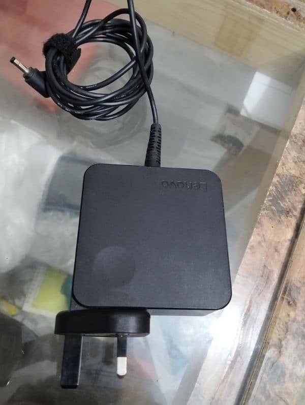 Lenovo laptop charger importet 0