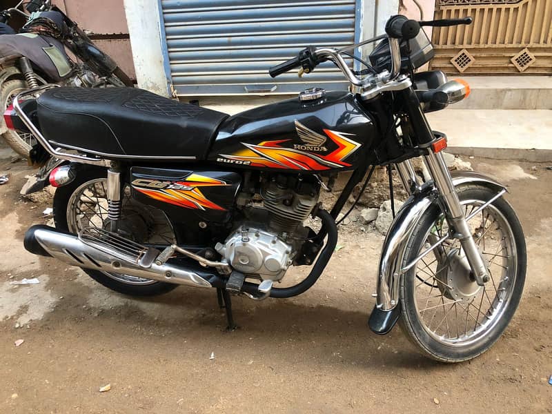 Honda CG 125 2021 Karachi nmbr urgent sell 0