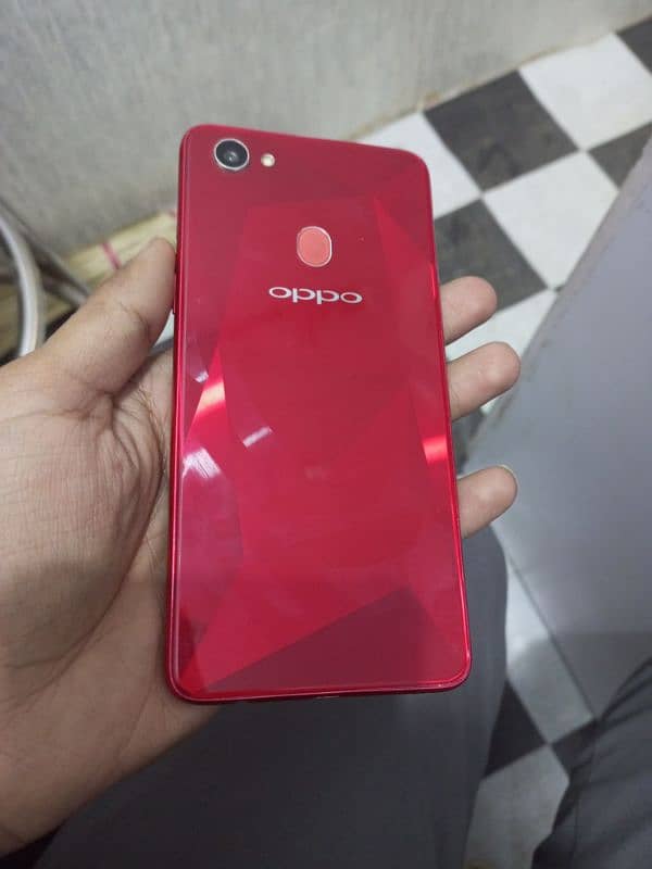 Oppo F7 4GB 64GB 1