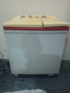 Haier Medium size Washing and dryer machine good condition