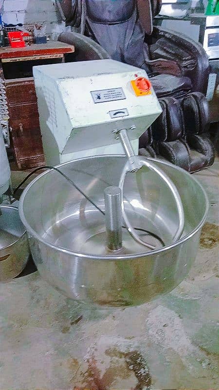 Flour Mixer /Dough mixture/ Atta mixture machine 4