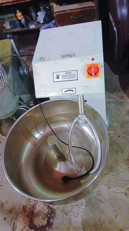 Flour Mixer /Dough mixture/ Atta mixture machine 5