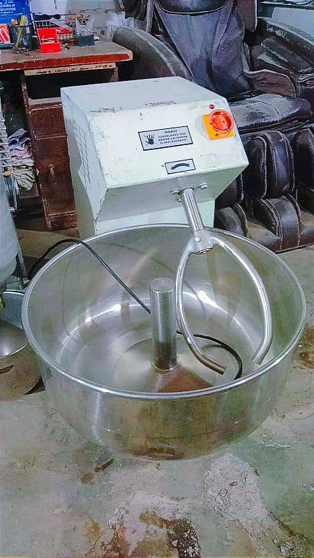 Flour Mixer /Dough mixture/ Atta mixture machine 7