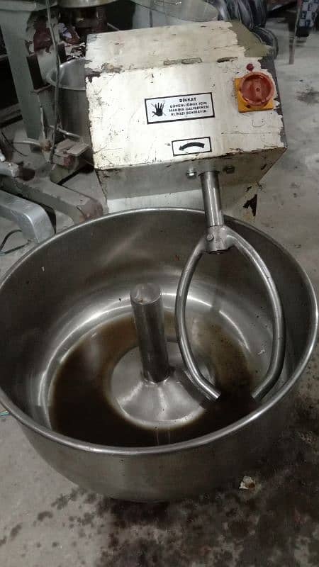 Flour Mixer /Dough mixture/ Atta mixture machine 9