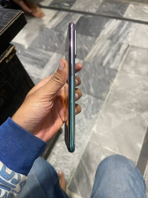 Oppo f19pro lush condition 2