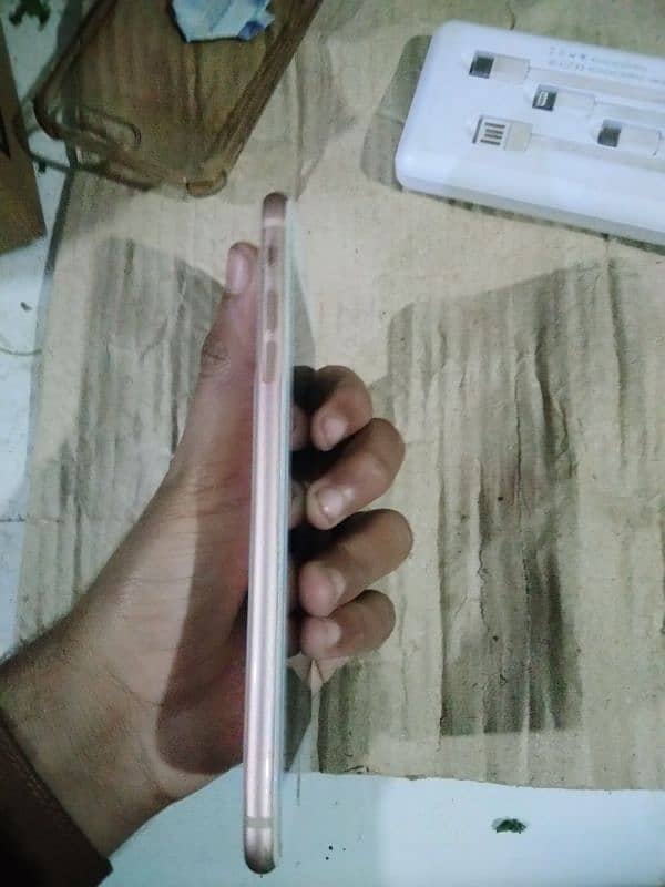 I phone 8 plus 10/8.5 condition Hy bettry health 78 /64gb rom 4