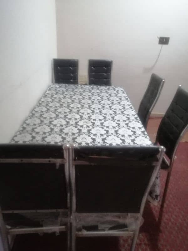 Dinning Table with 6 Chairs 3