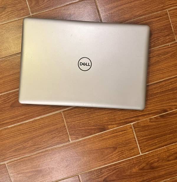 Dell Inspiron 17 core i5 8th generation 2