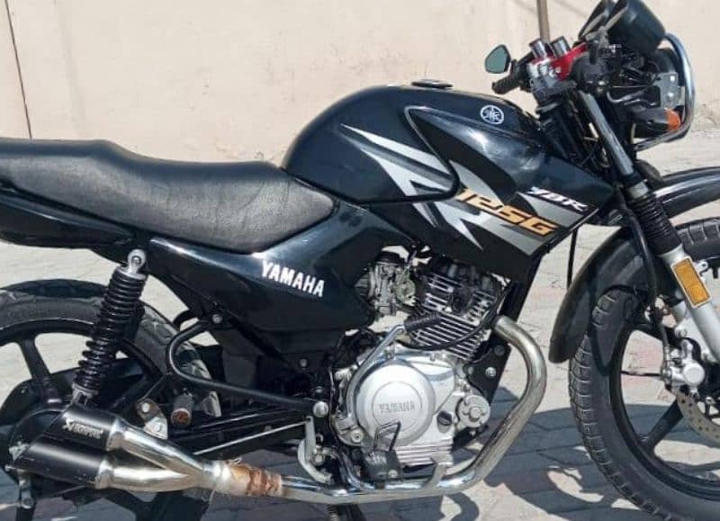 Yamaha YBR 125G serious bhai raabta Karen 0