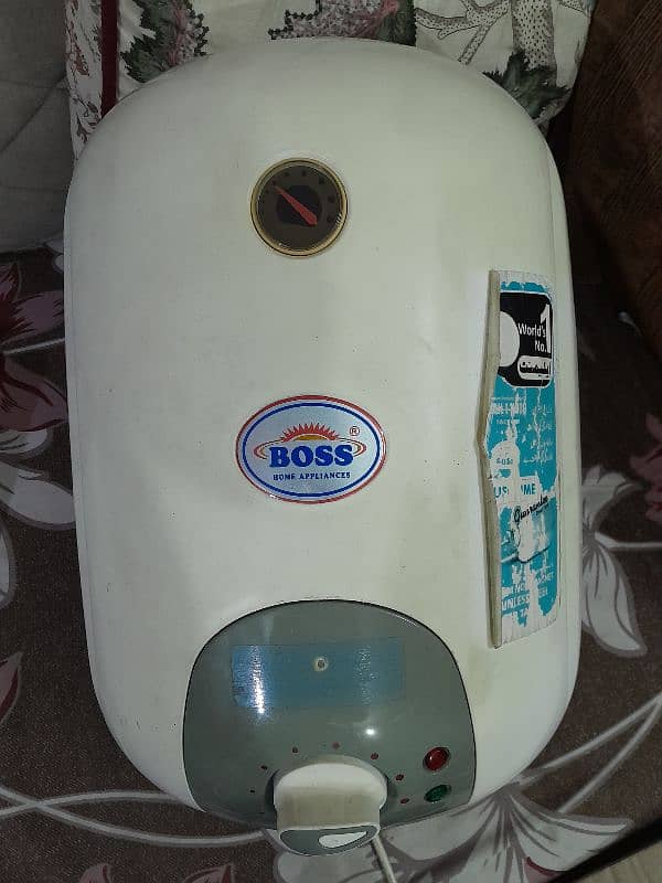 Boss Electric Geyser (15 liters) 3