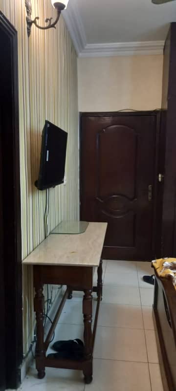 Furnished Room For Rent 28