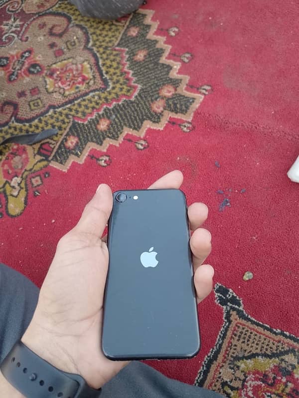 Iphone SE 2020 64gb 4