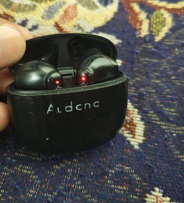 Audionic signature s600 airbud 1