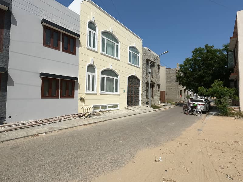 100 Square Yards Staff Lane Bungalow Available For Sale In Dha Phase 8 Karachi 3