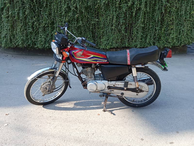 honda 125 2016 model Frist handed and golden numb 3 dijet 3