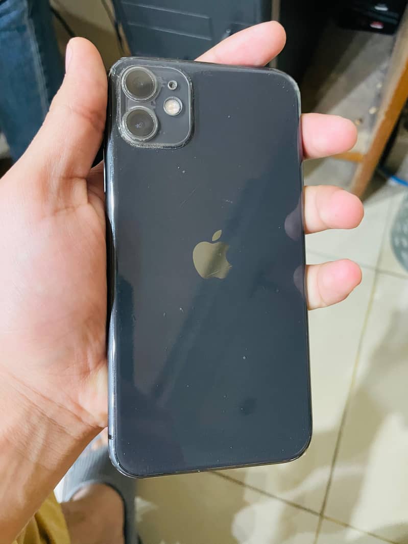 Apple iPhone 11 64GB Approved 5