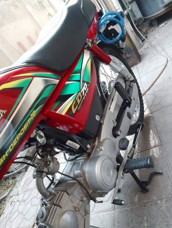 Honda CD 70 bike urgent for sale 0325,61,37,554 0