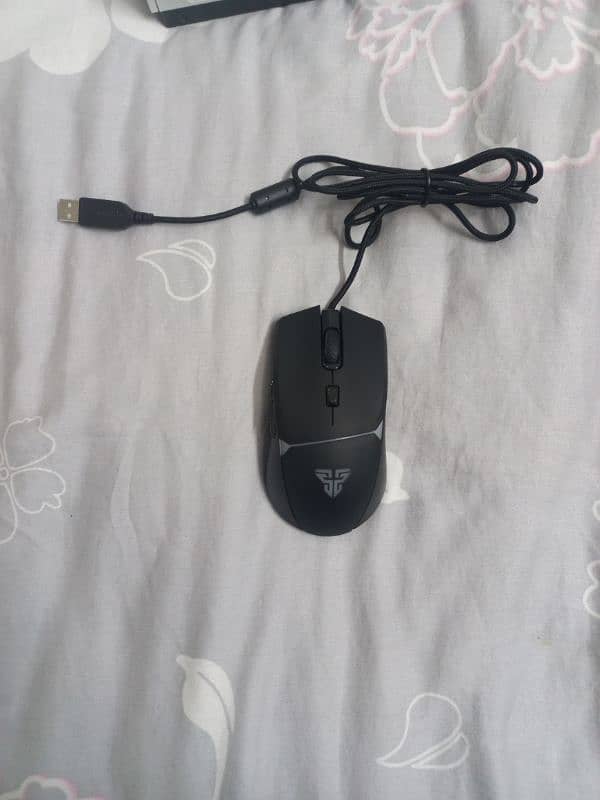 Gaming mouse 8