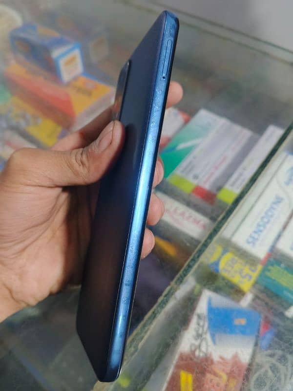 Redmi note 11          4+2/128               condition 10/9 2