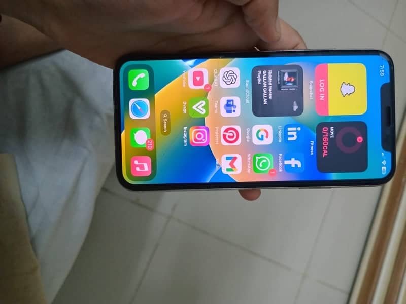 IPHONE X 64 GB PTA APPROVED 9