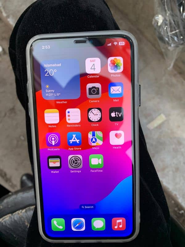 iphone 11 pro max 2