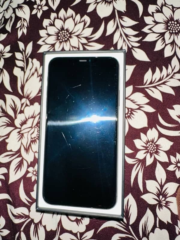 Iphone 11 pro max 256gb pta approved complete box 0