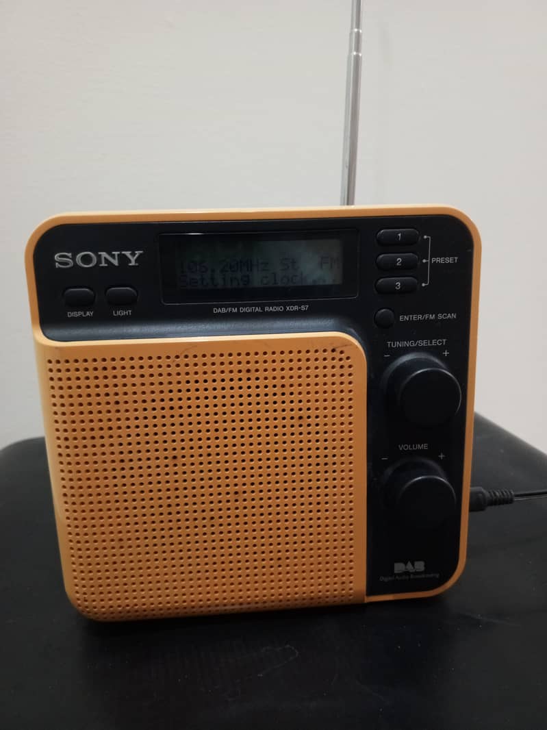 Sony DAB Portable AM/FM Radio 1