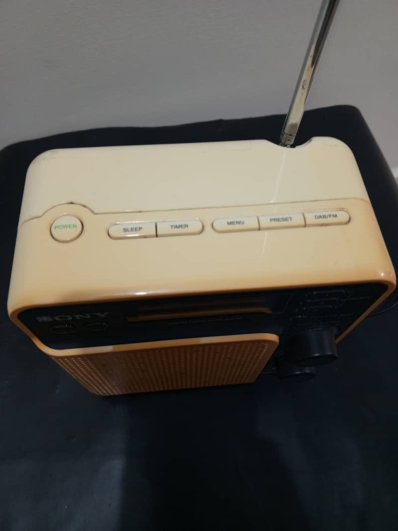 Sony DAB Portable AM/FM Radio 5