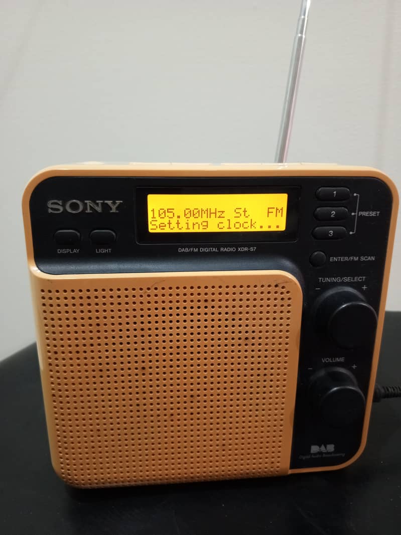 Sony DAB Portable AM/FM Radio 7