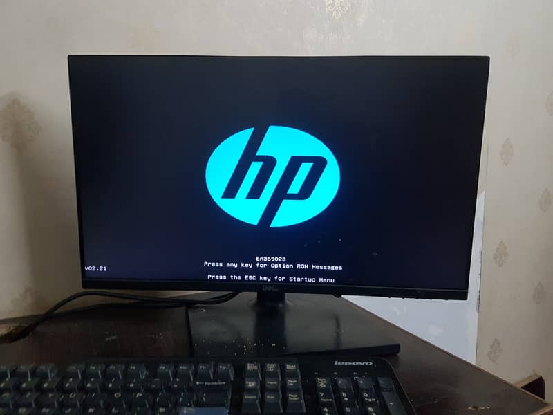 hp core i5 4th gen with 24 inch led bazelless 1