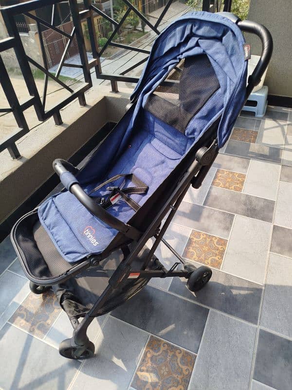 TINNIES STROLLER 1