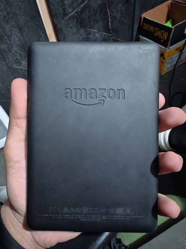 Amazon Kindle 10th gen 1