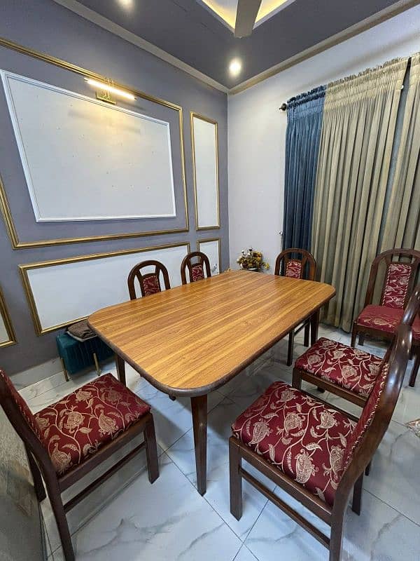 Dining Table with 6 wooden Chairs 3