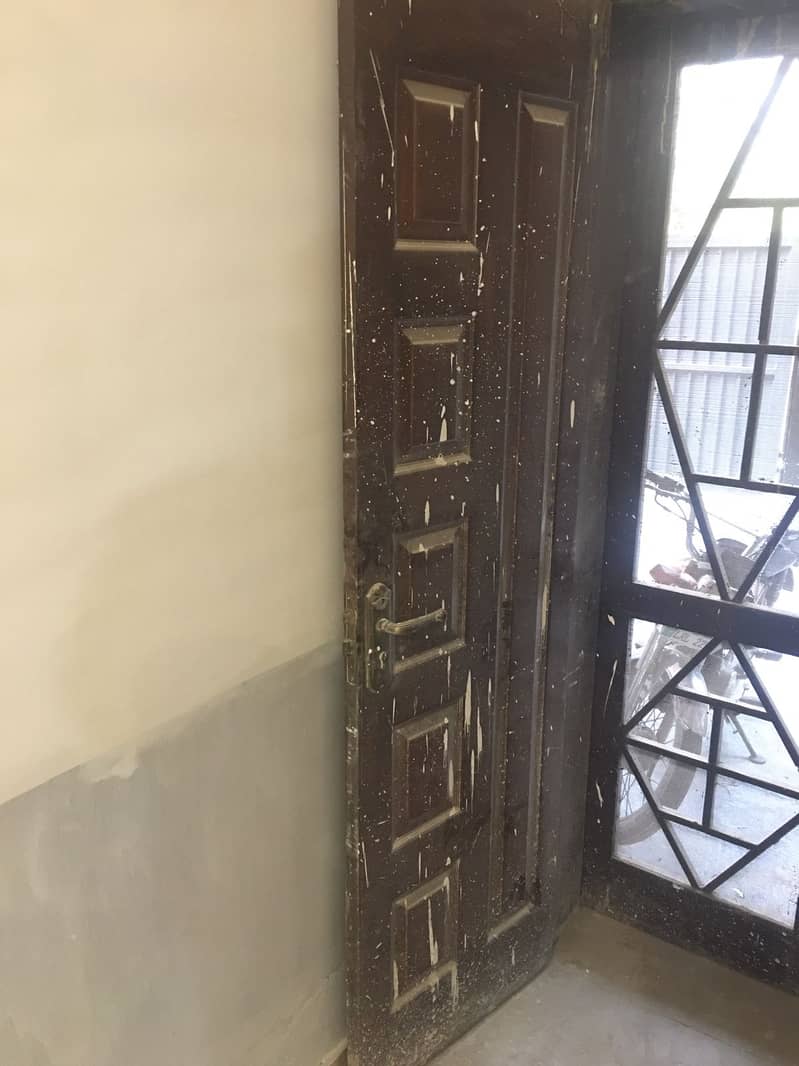 Used doors (both Jali wale and others) 3