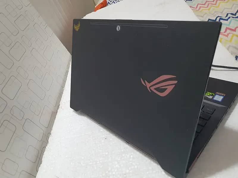 Asus ROG GU501GM (i7-8750H, GTX 1060) Gmaing laptop 10