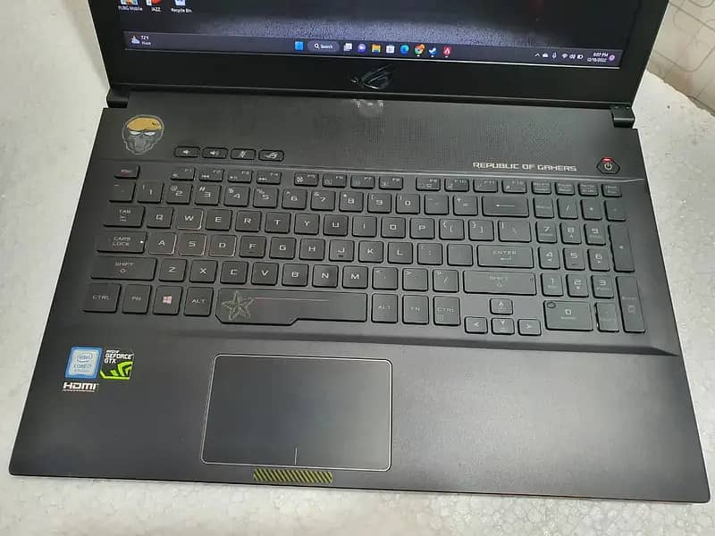 Asus ROG GU501GM (i7-8750H, GTX 1060) Gmaing laptop 12