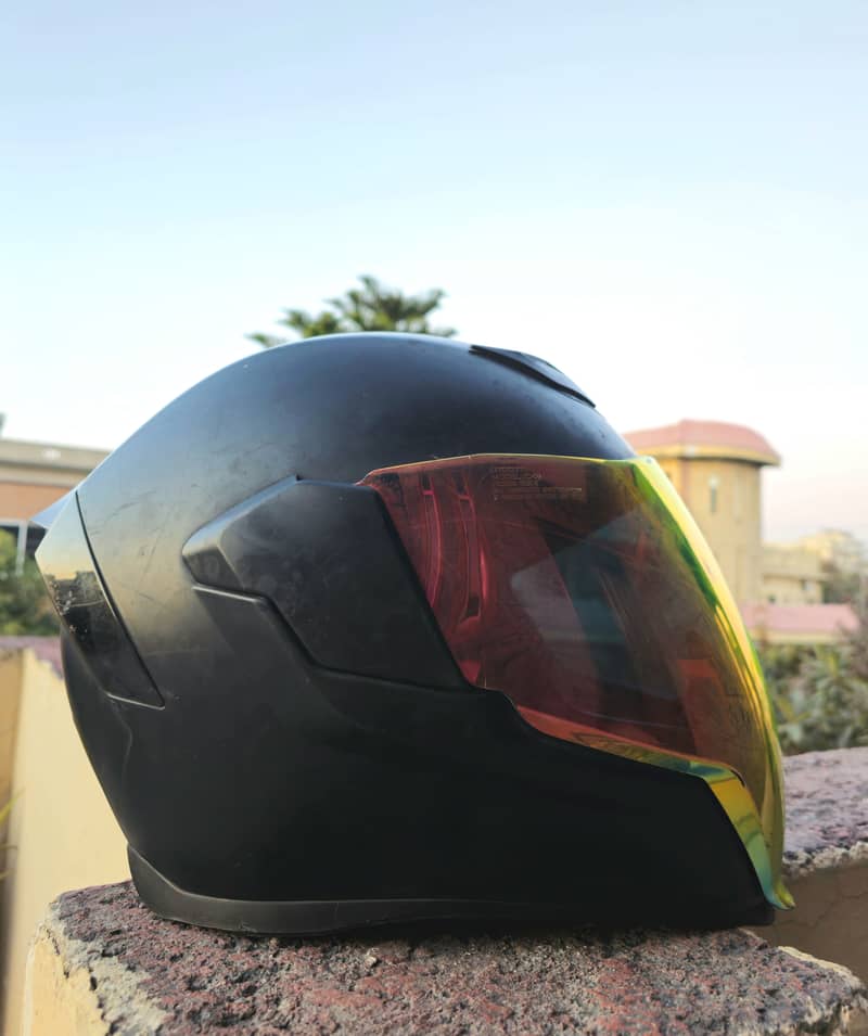 Icon Airflite Helmet w/ Transparent Visor 2