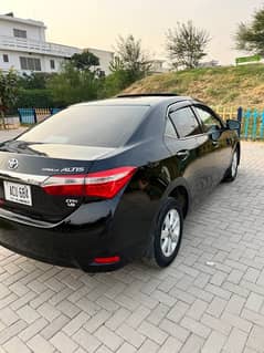 Toyota Corolla Altis Grande 2016