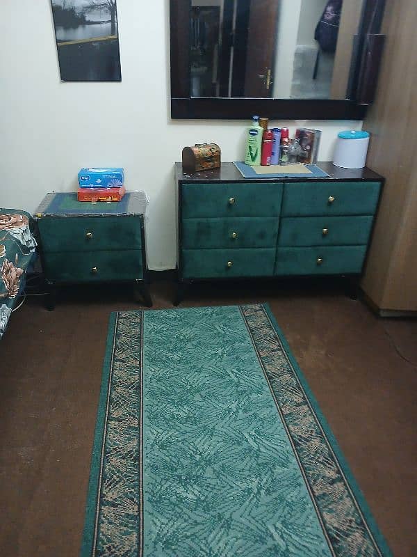 sea green king size bedroom  set 3