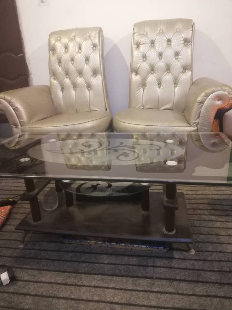 Sofa set with table 0