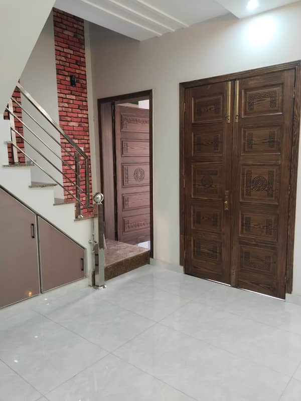 5 Marla Brand New Double Story Prime Location House in Rose Block Parkview City Lahore 10