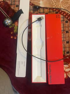 Oneplus smart Watch Complete Saman mint condition