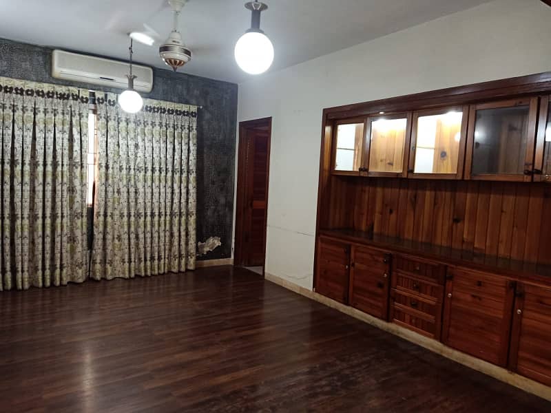 01 Kanal Modern Design House For Rent In DHA Phase 3 Lahore. 12