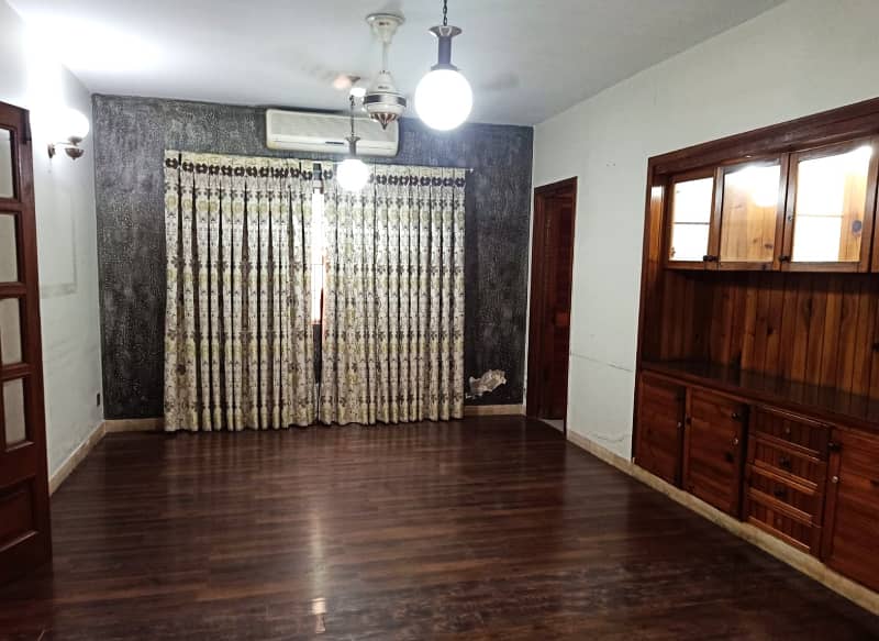 01 Kanal Modern Design House For Rent In DHA Phase 3 Lahore. 19