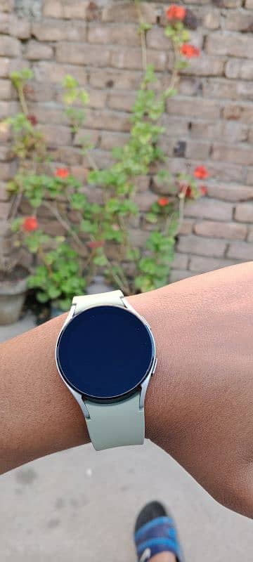 Samsung Galaxy watch 4 6