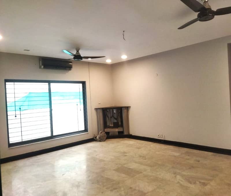 01 Kanal Modern Design House For Rent In DHA Phase 1 Lahore. 3