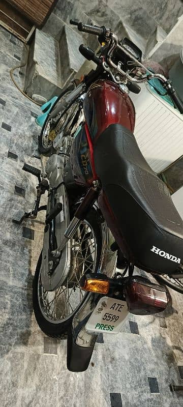 HONDA CD70 3